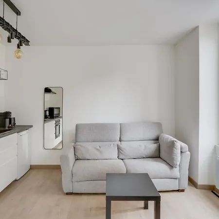 Le Fonctionnel A Apartment